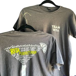 Chili’s Restaurant Short Sleeve Tee Bundle Small/Medium